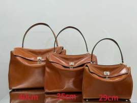 Picture of Balenciaga Handbags _SKUfw206732099fw